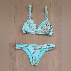 Vitamin A Swim, neutra hipster bottom and neutra bralette, size small